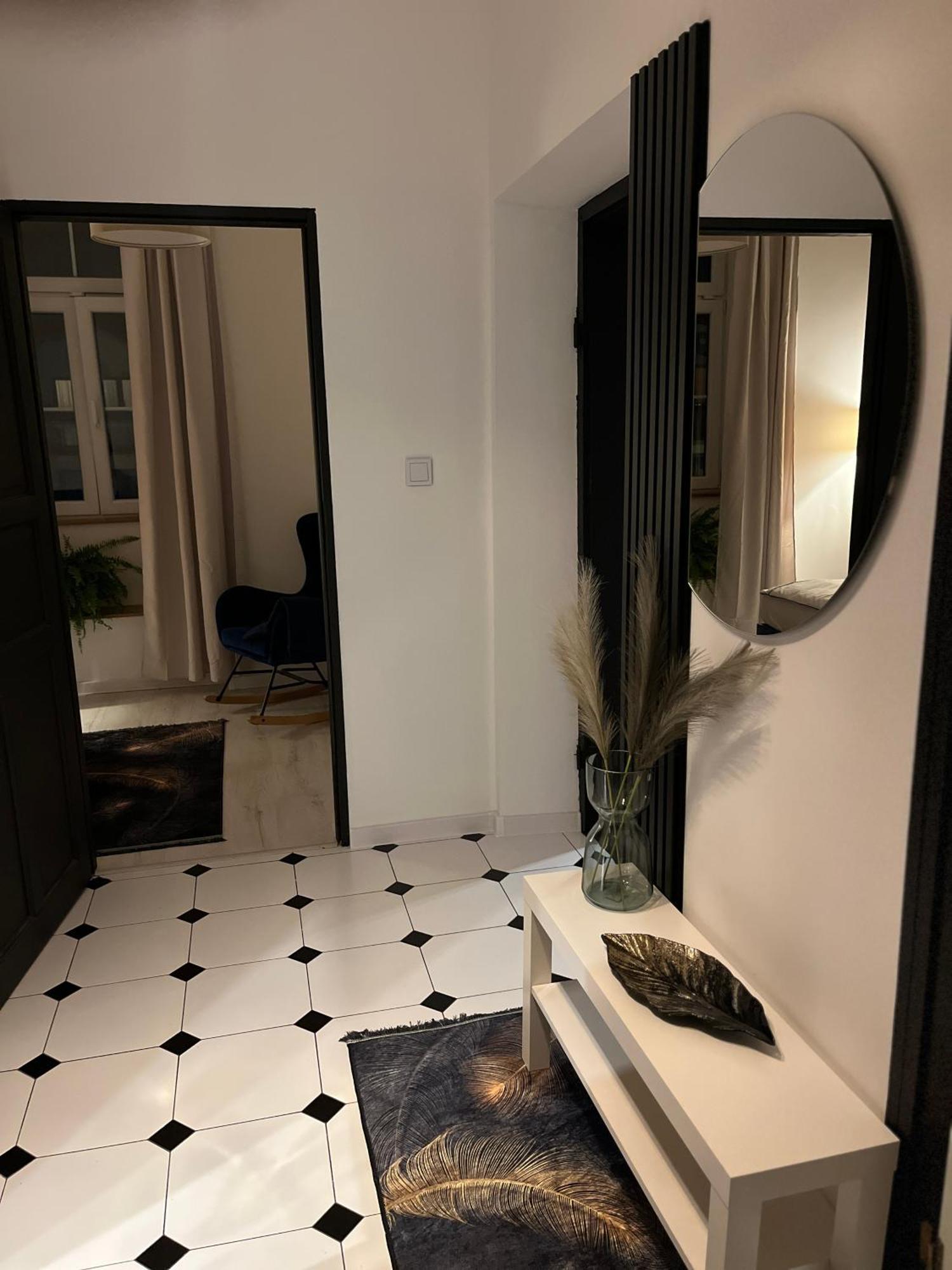 Apartamenty Luczkowskiego Z Widokiem Na Studnie 3 Chełm Екстериор снимка